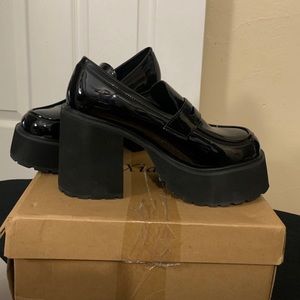 ***SOLD***Women's Chunky Heels Loafers